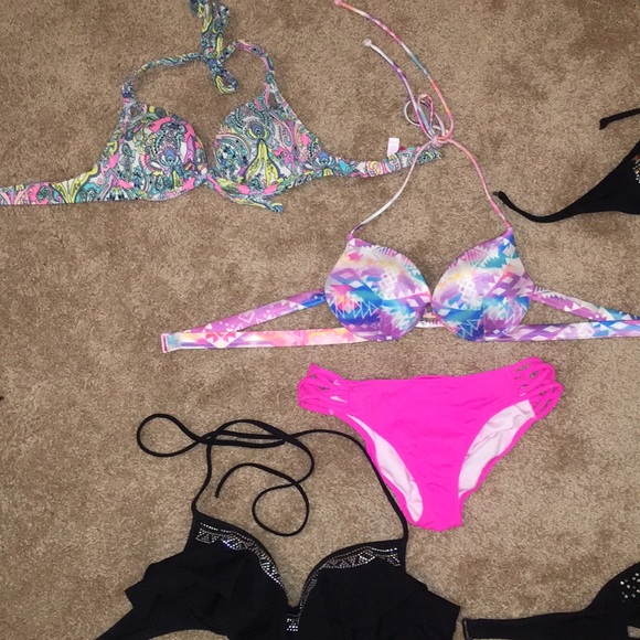 Lot of 4 PINK by Victoria's Secret bikini tops XS - Picture 3 of 4